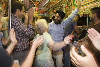 dancing tram 29_MG_3045_web.jpg